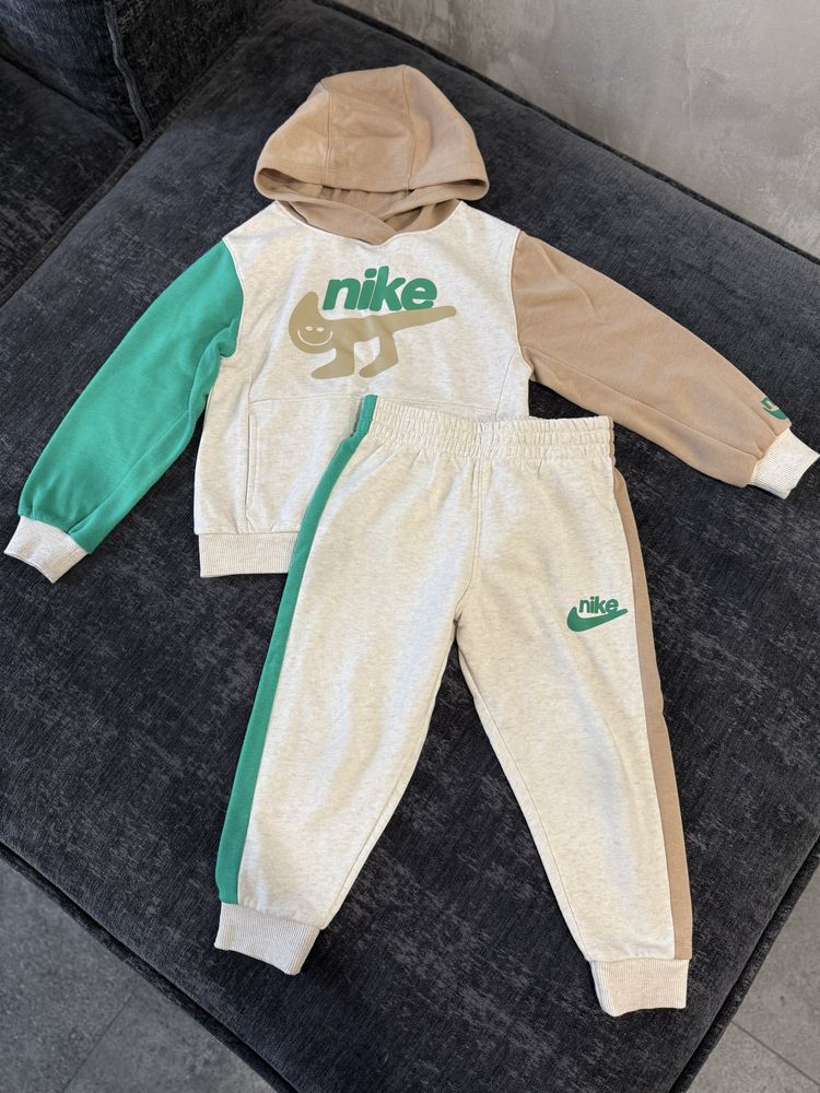 Спортивний костюм Nike 98-104
