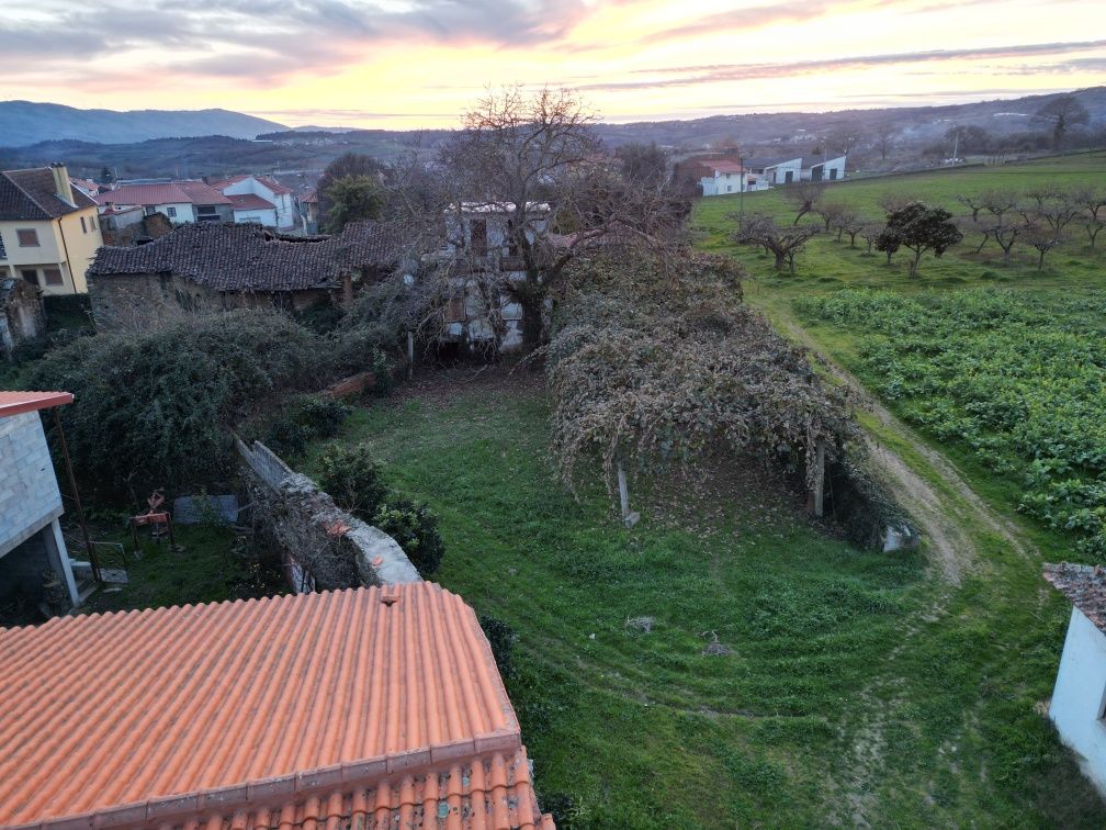 casa localizada na aldeia de podence