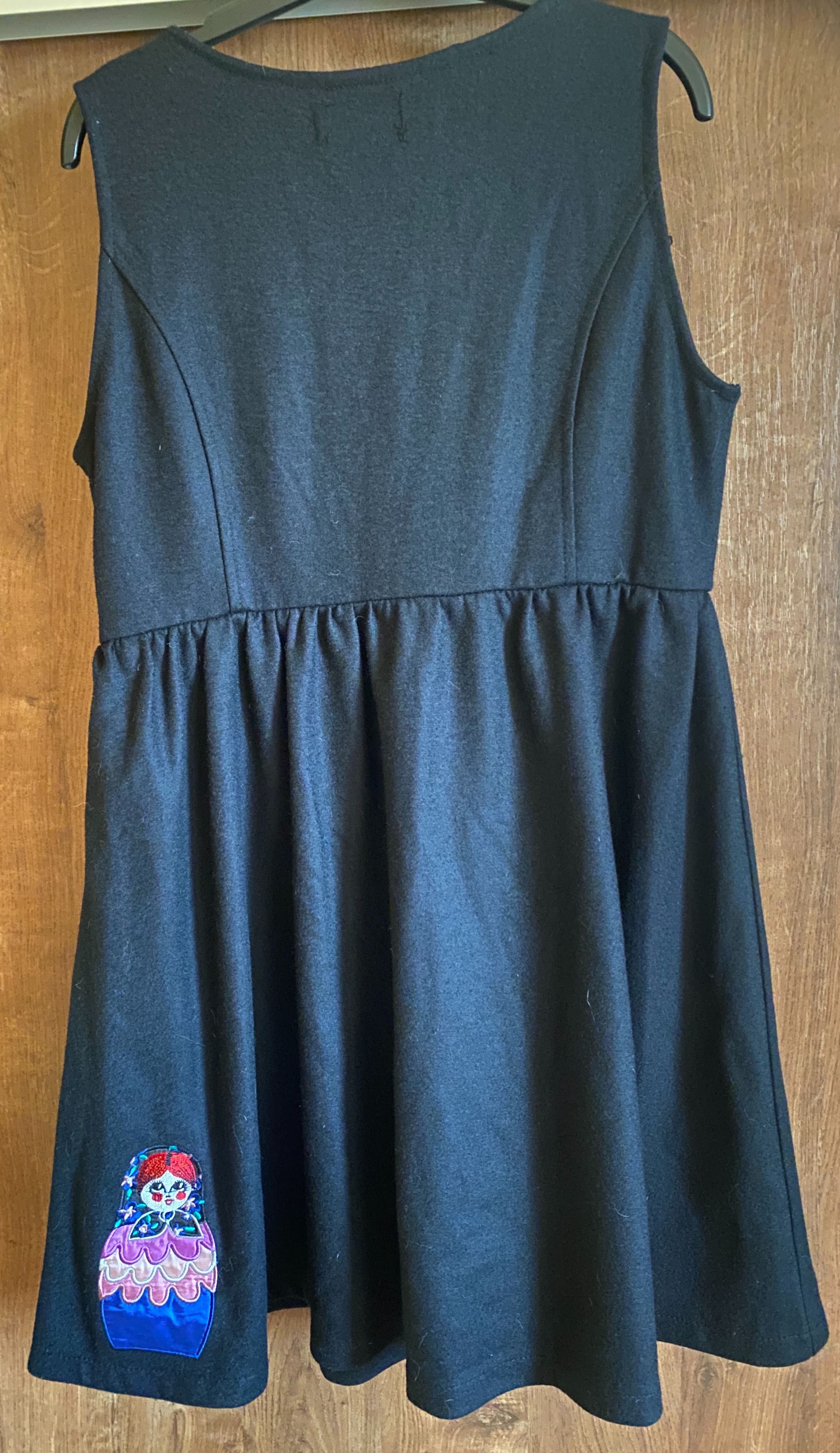 Tunika sukienka matrioszka bez rękawów wełna L vintage czarna