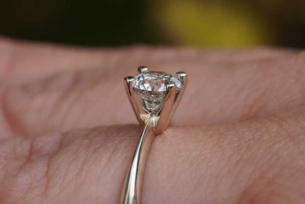 Pierścionek zaręczynowy z diamentem brylantem 1 CT H HRD