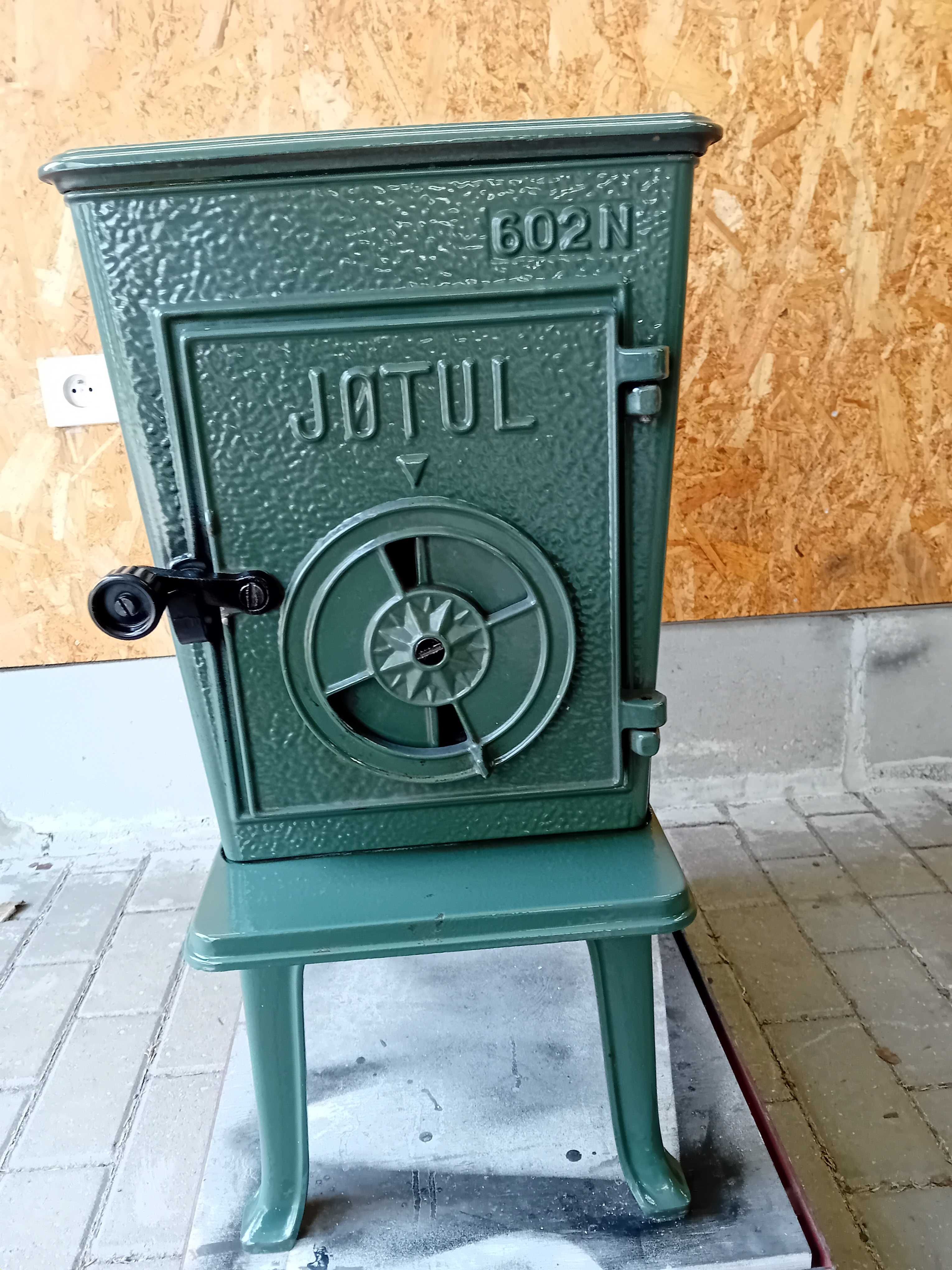 Norweski piec żeliwny Jotul 602N