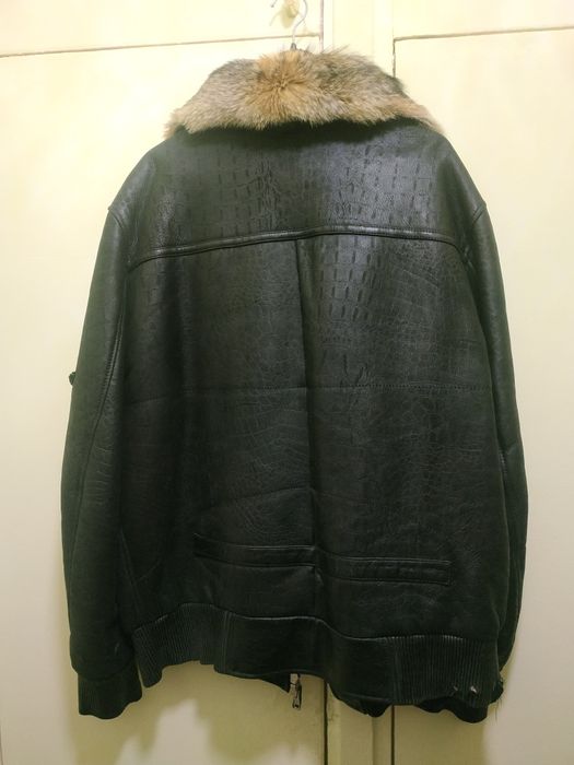 Продам мужскую кожаную куртку