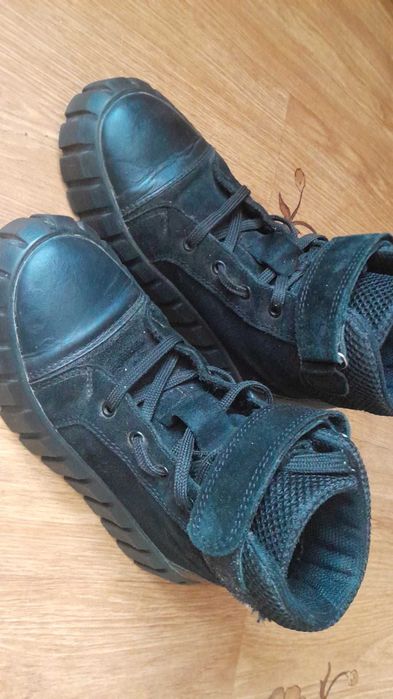 Ботіночки демосезонні