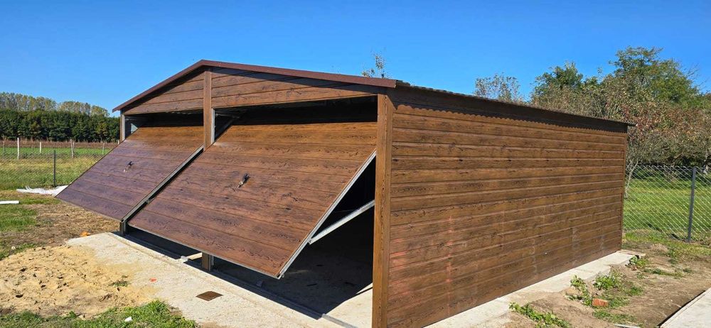 Garaż blaszany 6x5,8 drewnopodobny dwustanowiskowy dach dwuspadowy