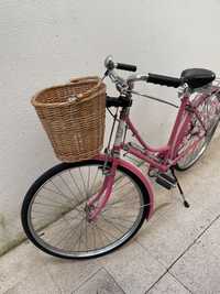 Bicicleta antiga restaurada