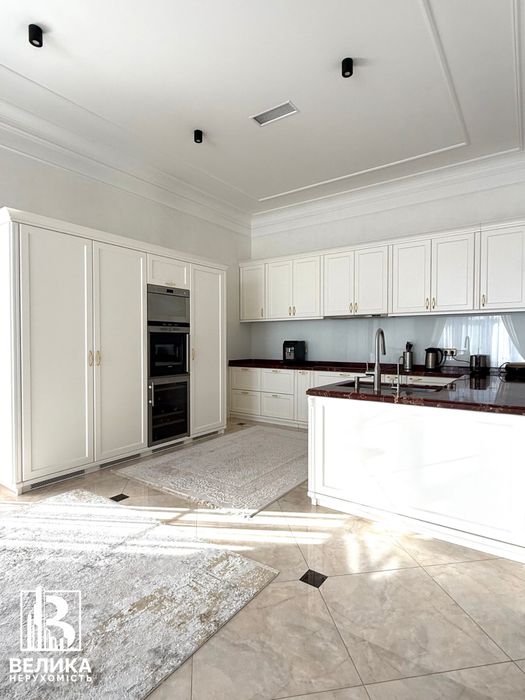 Продаж неймовірного будинку 680м² з басейном гараж Крюківщина Київ 4км