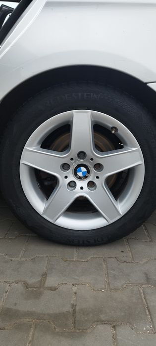 Felgi aluminiowe oryginalne BMW E90 5x120 R16 z oponami