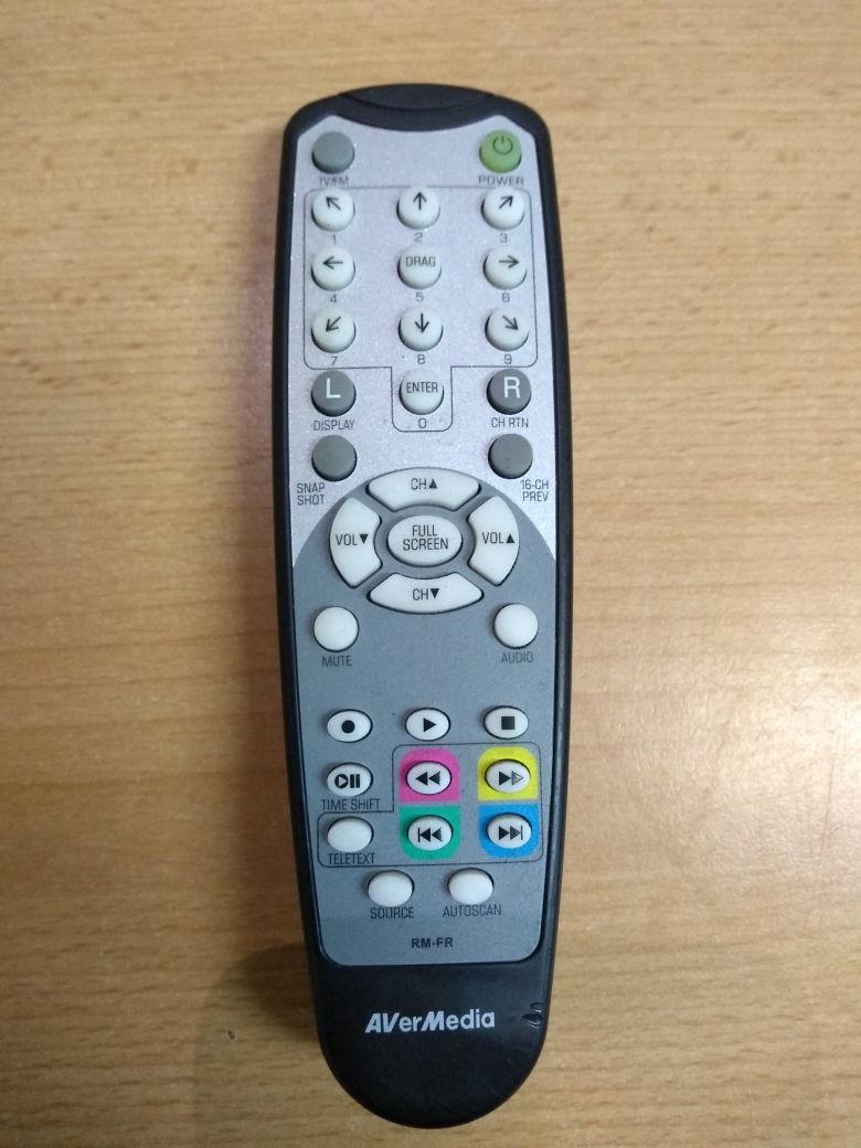 Pilot TV AverMedia RM-FR