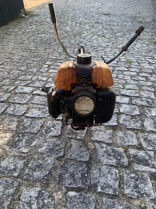 Roçadora gasolina