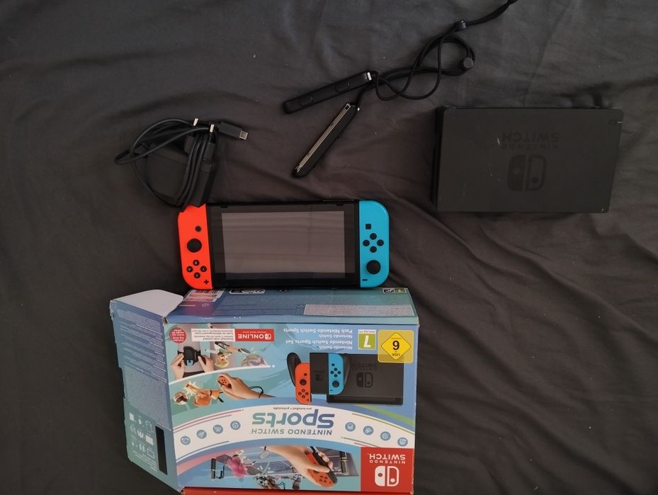 Nintendo Switch Sport + 1 jogo FIFA 23