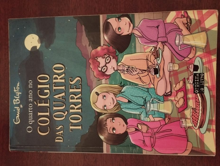 Livro "O quarto ano no colégio das quatro torres", de Enid Blyton