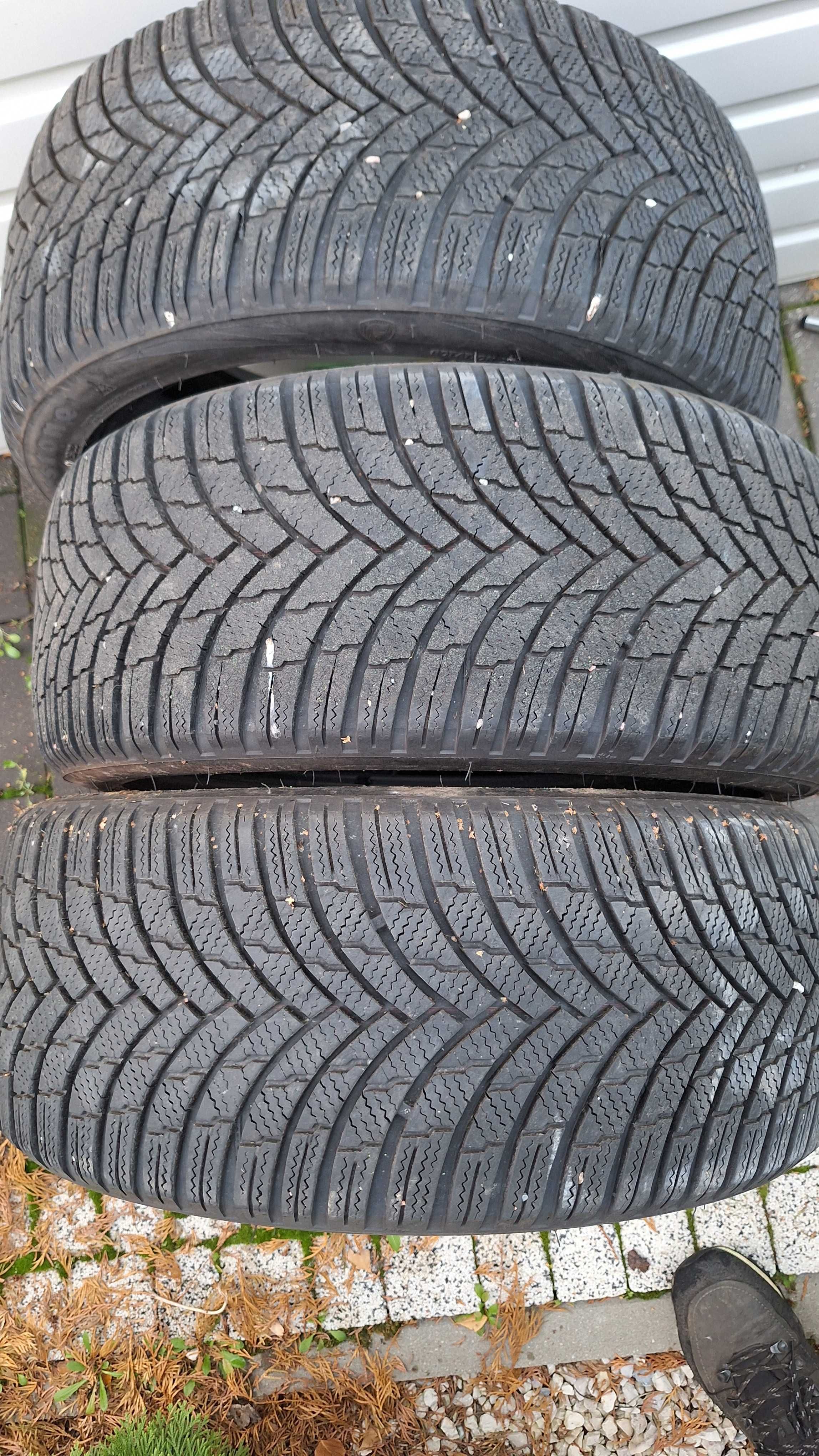 Opona zimowe Firestone Winterhawk 4 225/45 R17  1szt