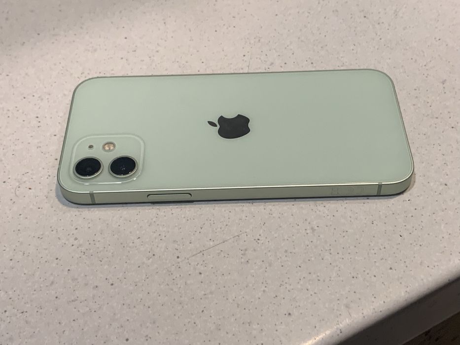 Iphone 12 64Gb Neverlock отличном состоянии