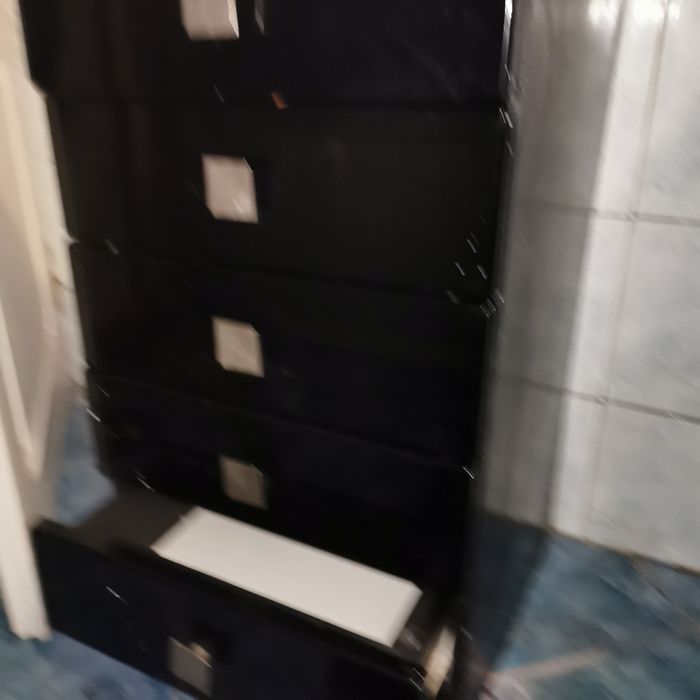 Szafka łazienkowa czarna