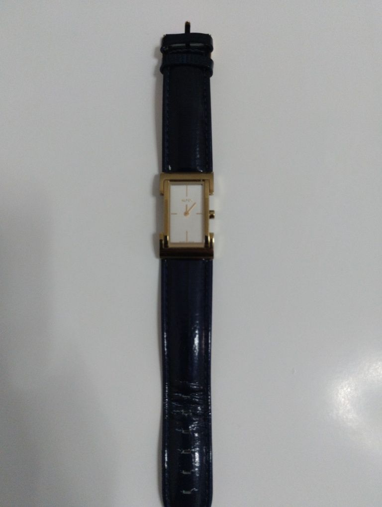 Часы ALFEX 5668 в рабочем состоянии
