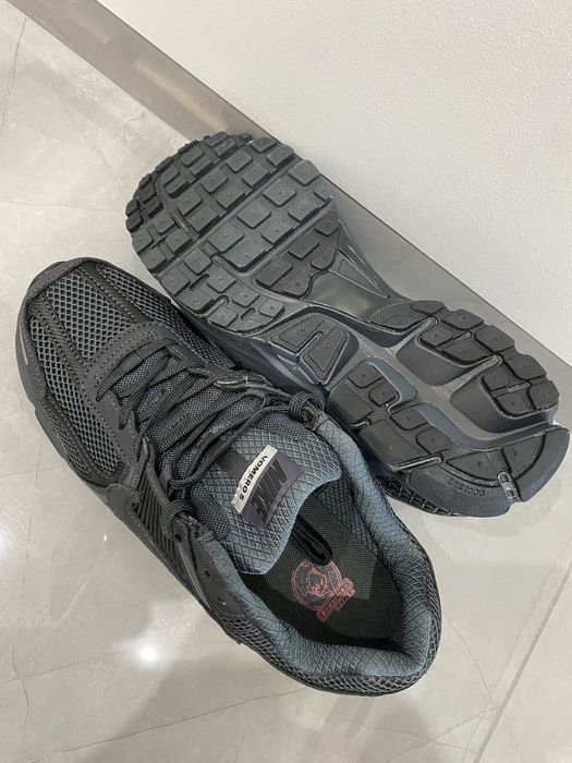 Nike VOMERO 5. Розмір 44.5- 28.5-29см