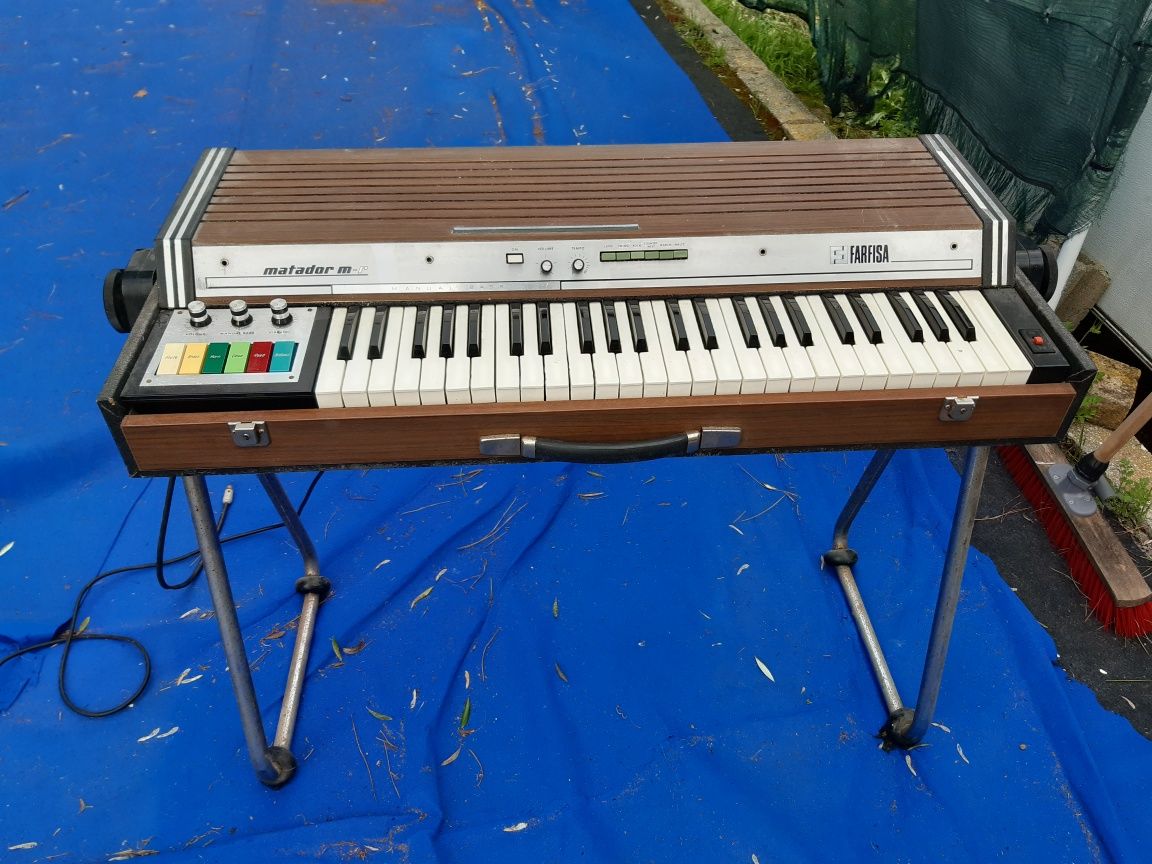 Farfisa matador M-r