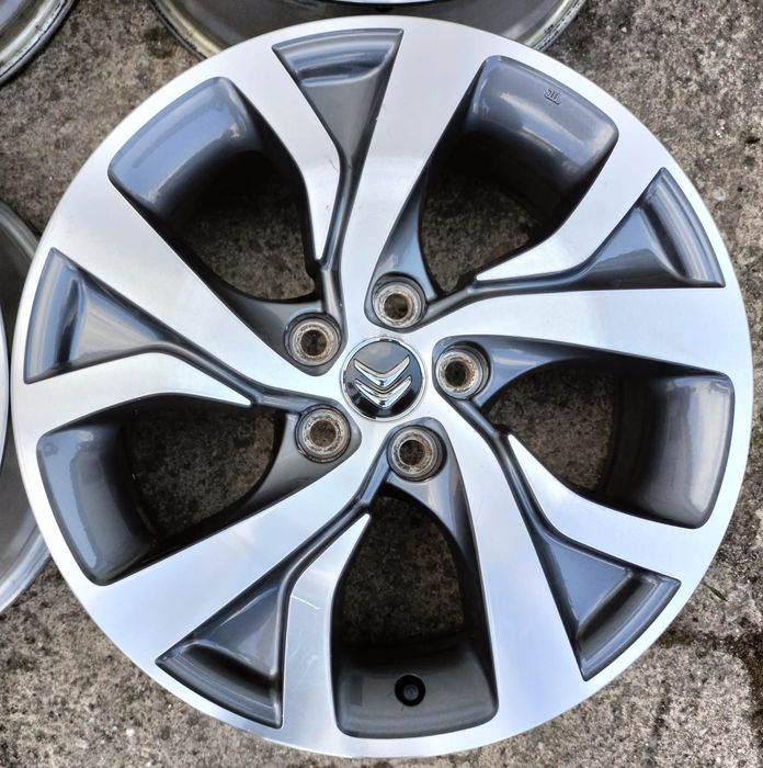 Felgi Citroen C Crosser C4 Aircross  7×18 ET38 5x114,3