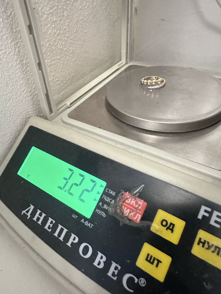 Кольцо золотое 585, размер 17, вес 3,22 грамм каблучка