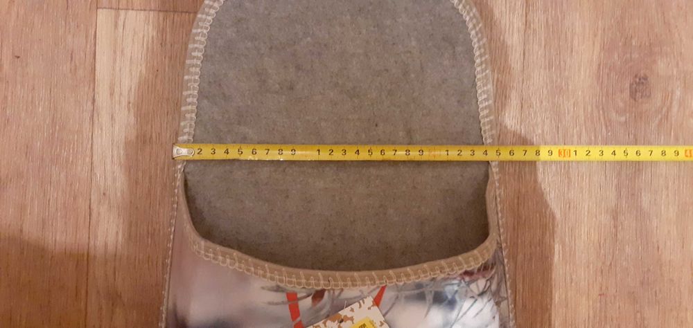 Декор"Тапочек "для комнатных тапочек,новый.