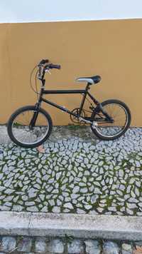 Bicicleta bmx usada