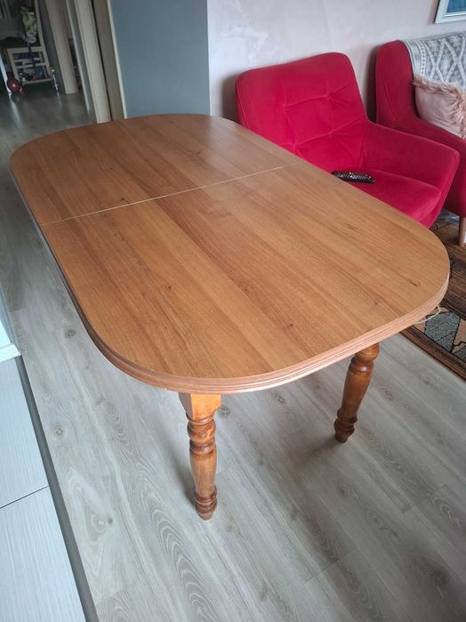 stół pokojowy, owalny, rozkładany ( 150 cm do 195cm) szer. 90 cm