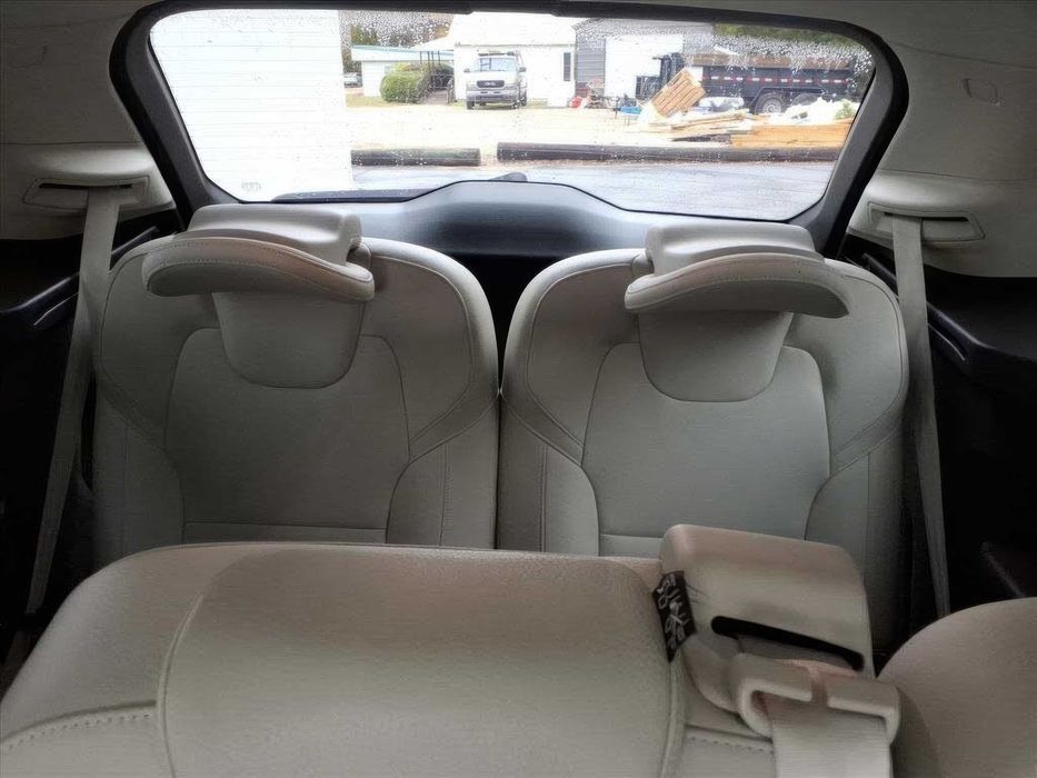 Volvo XC90 T6 Momentum      2019