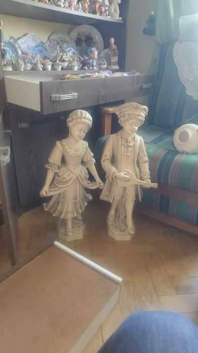 Casal de Estatuetas decorativas interior ou exterior