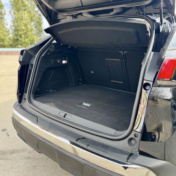 Peugeot 3008 1.5 HDi 2018 79.000km Desde 239€ MÊS