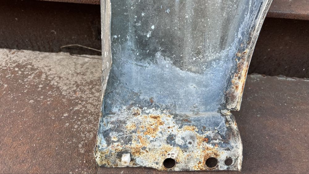 Крыло Audi V8 Фау8