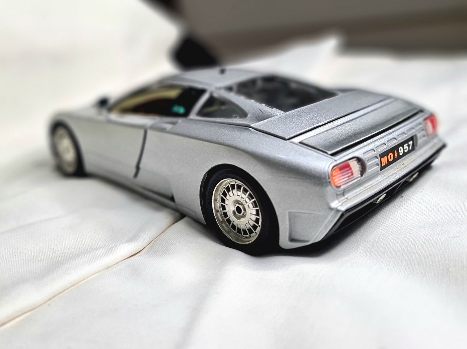 Bugatti EB 110 -  (ano 1991)