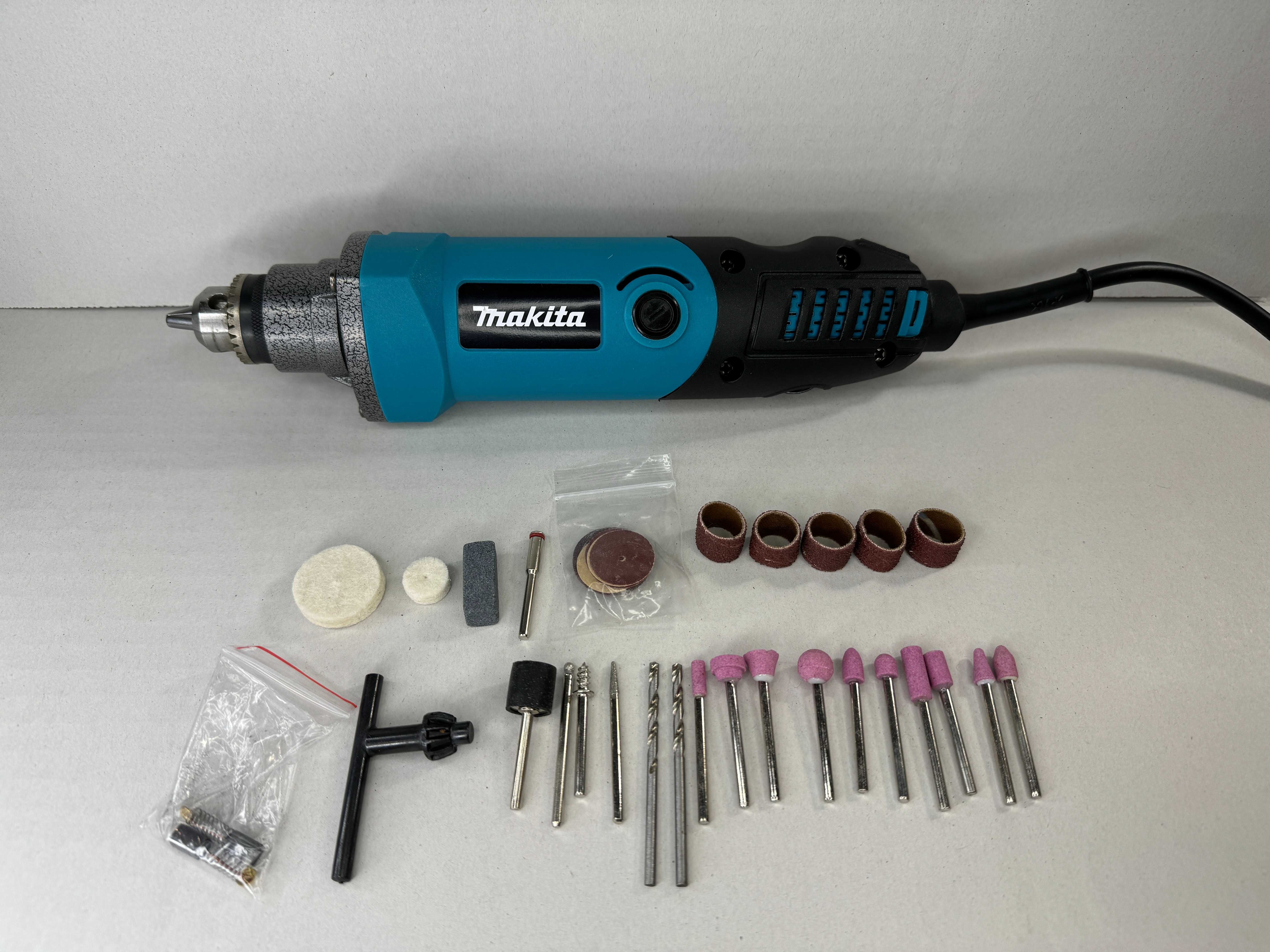 Дрель-гравер Makita GD0210 (+35 насадок, патрон 6,5мм)