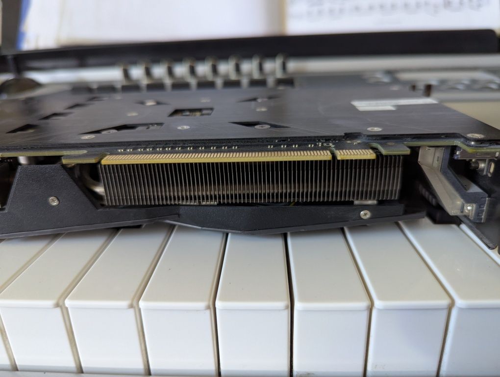 Asus 1060 6gb ROG strix