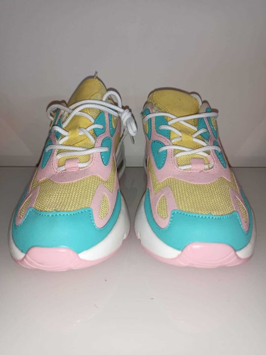 Sapatilhas coloridas, n.º 39 e 40 - NOVAS