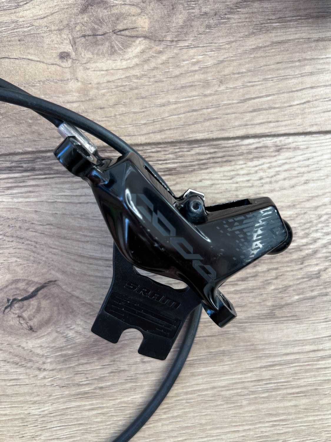 Hamulce Sram Code RSC komplet z tarczami 200mm