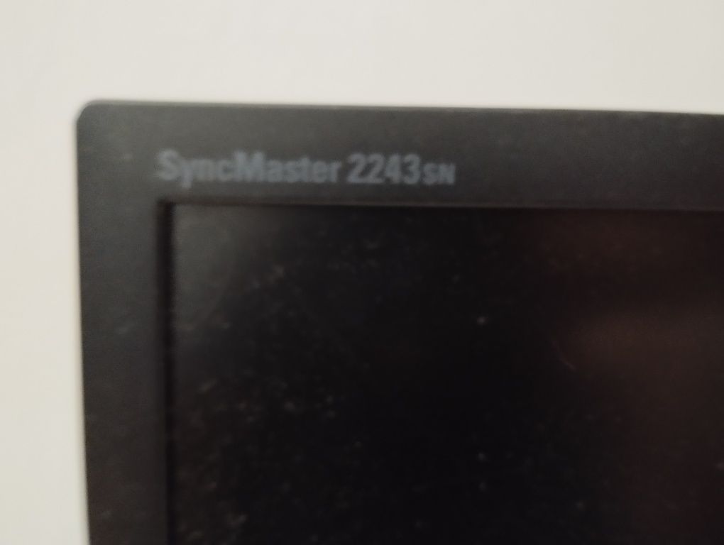 Monitor Samsung sync master 2243sn