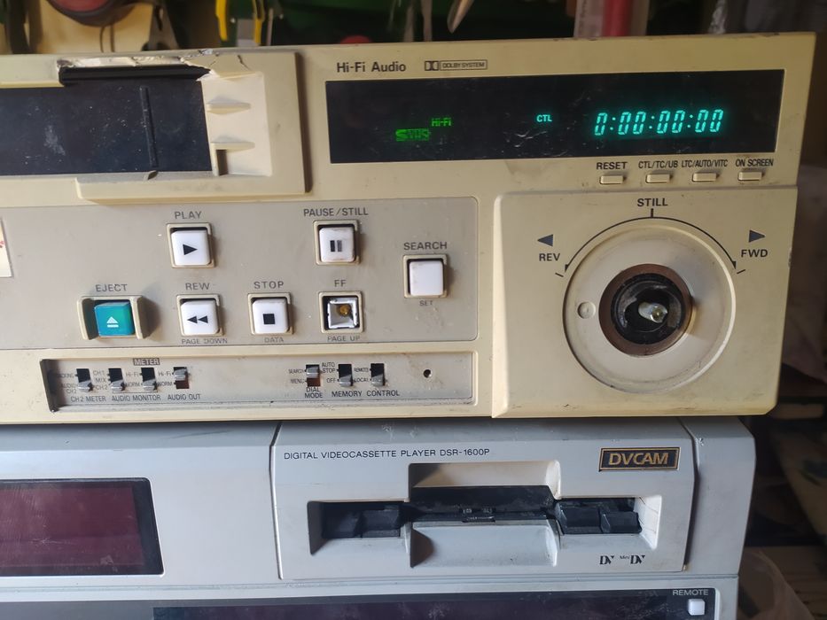 Видеомагнитофоны Panasonic