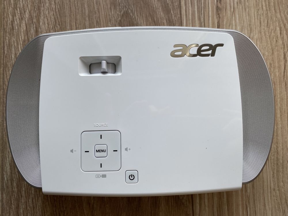 Rzutnik Projektor Acer K137i