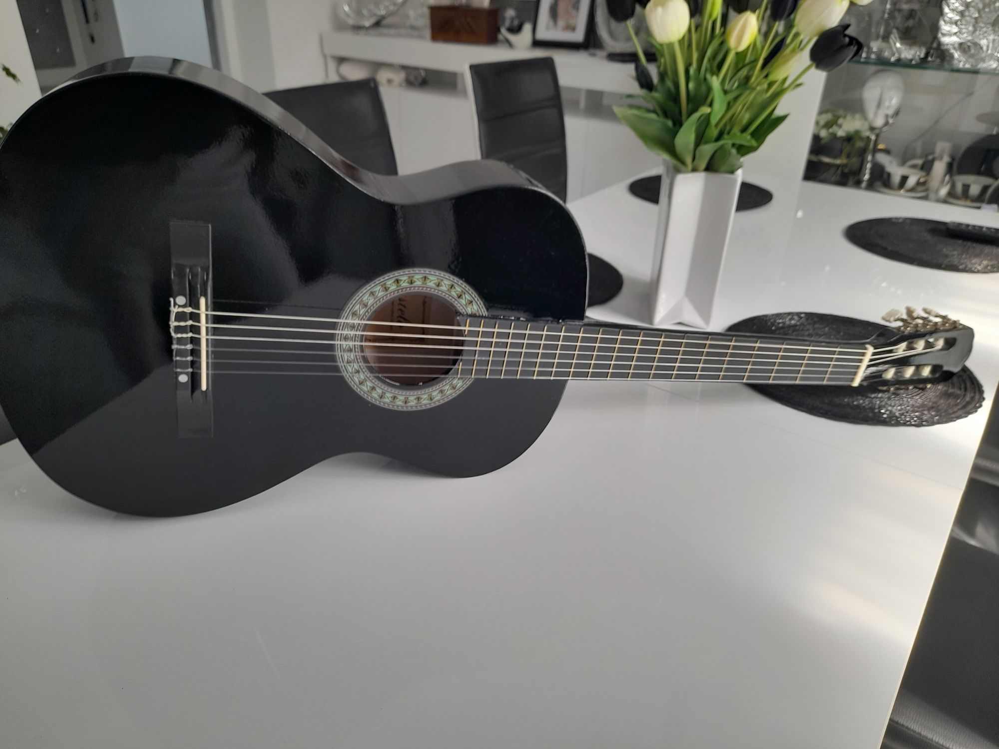 Gitara klasyczna rozmiar 4/4 czarny połysk