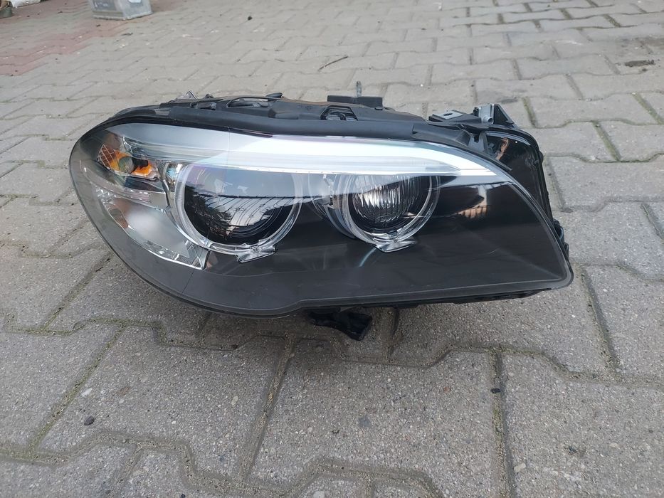 Lampa reflektor BMW F10 F11 LCI LIFT xenon skrętna dynamic prawa EU