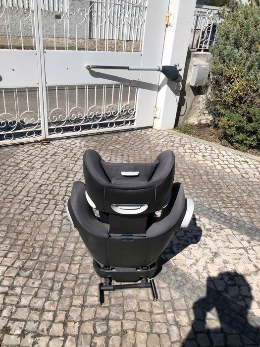 Excelente cadeira auto para criança de marca Sybec.