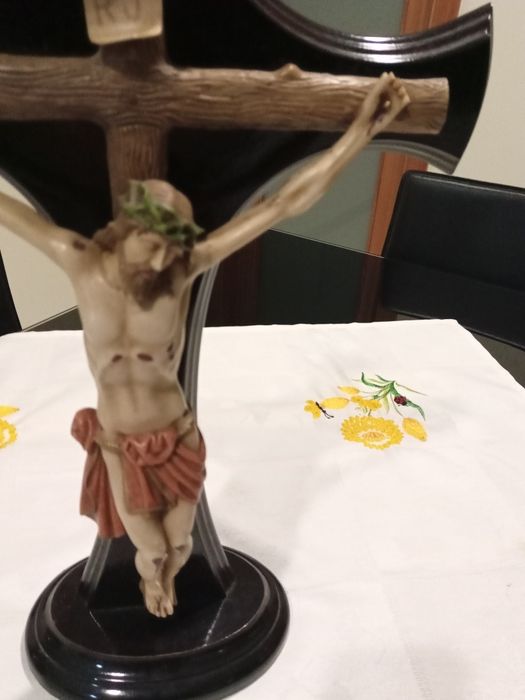 Cruz de Cristo em marfinite