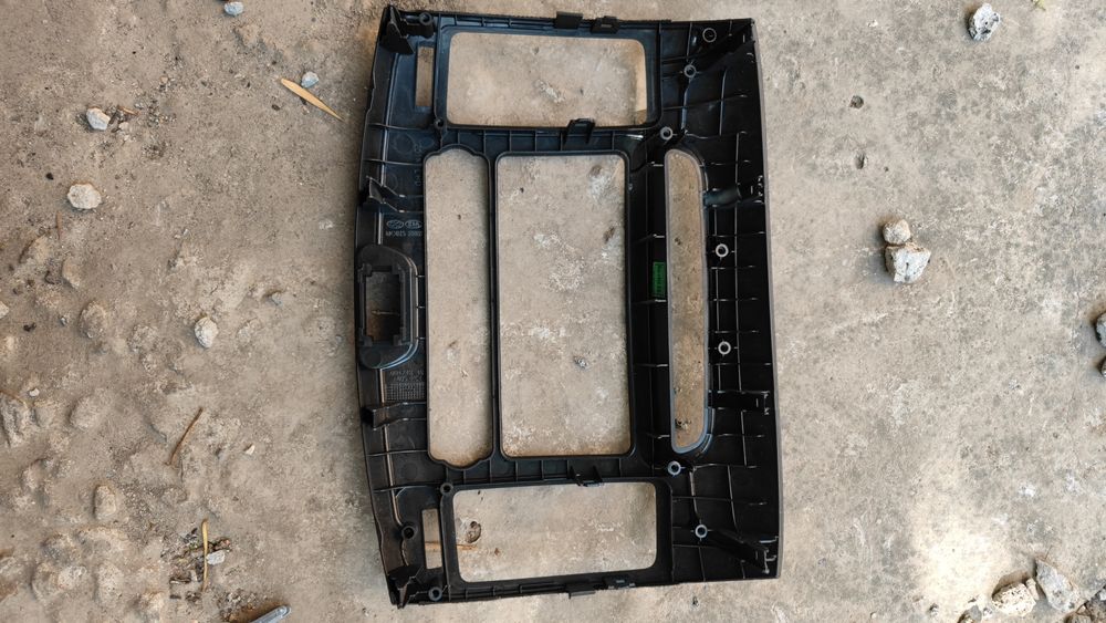 Переходная панель под магнитолу Hyndai Elantra hd оригенал