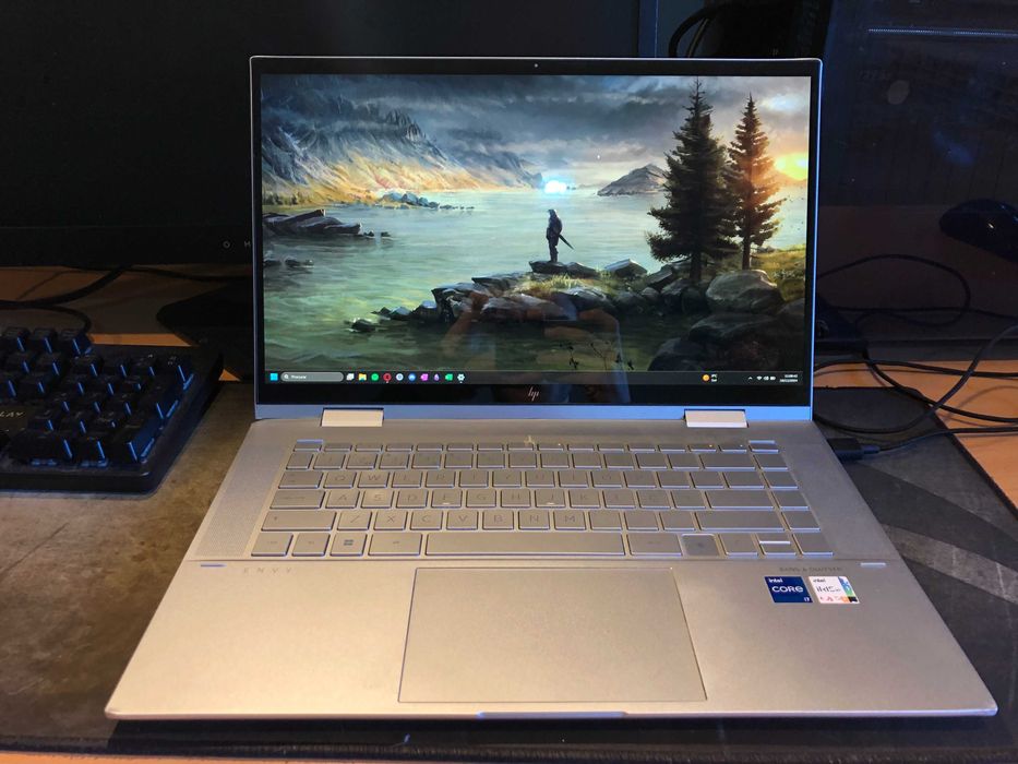HP Envy x360 - 1Tb Memória, 16Gb RAM, Processador i7 11th Gen