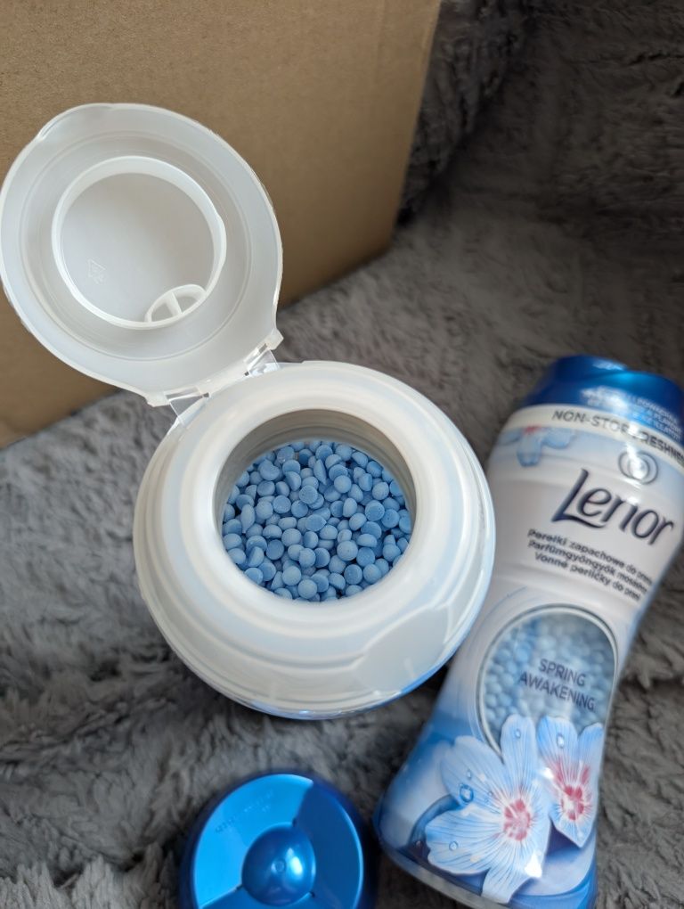 Lenor perełki zapachowe Spring Awakening 2x210 g
