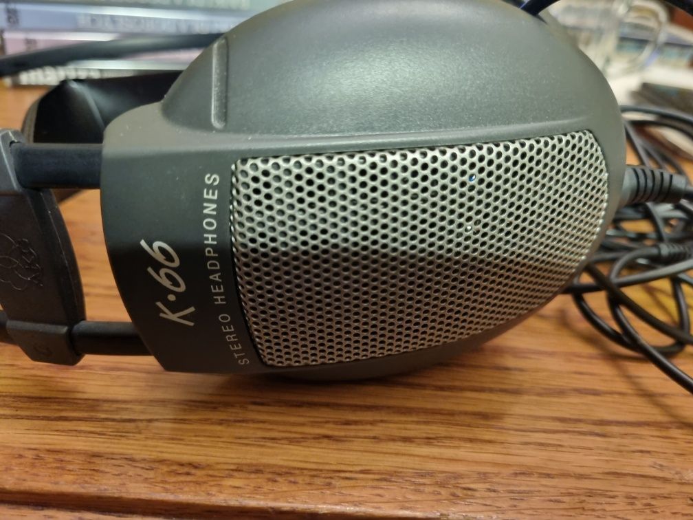 Słuchawki AKG K-66