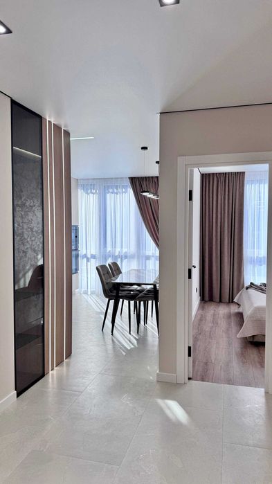 Шикарна укомплектована 1.5 к квартира у новому ЖК поруч ТЦ Veles Mall