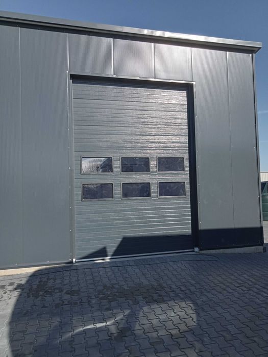 Brama segmentowa garażowa przemysłowa bramy garażowe Rakszawa