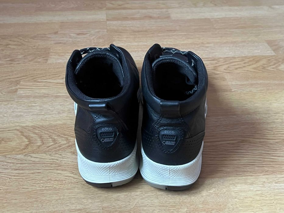 Шкіряні термо черевики Ecco gore-tex 42 розміру