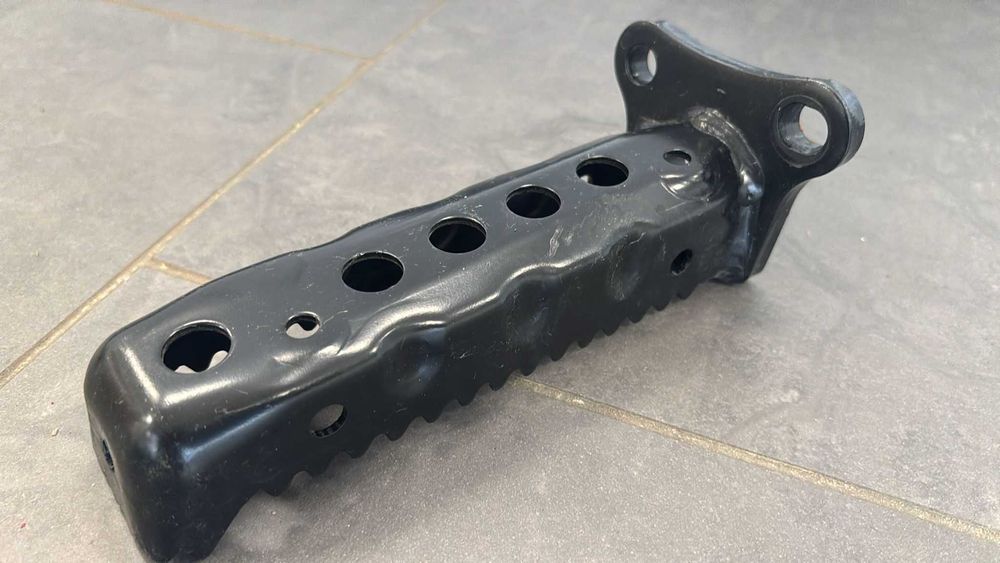 Podnóżek Stopień Suzuki LTR 450 [2132]